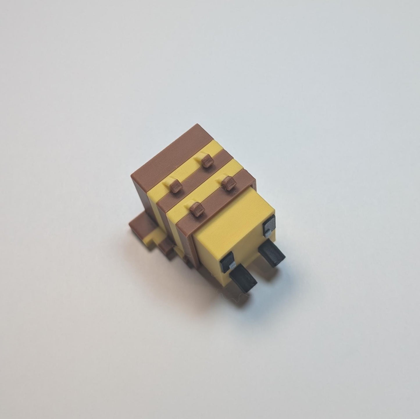 Pixel bee fidget clicker, cute gamer kawaii gift