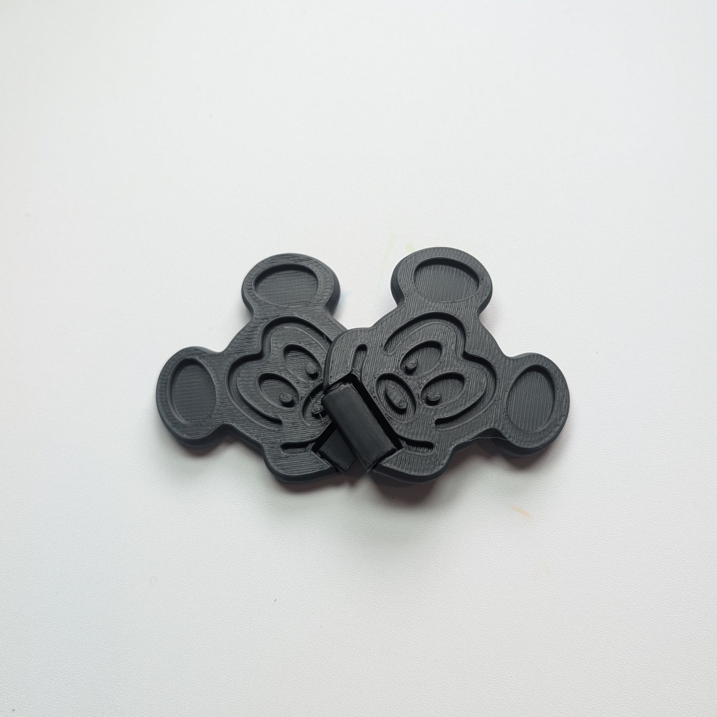 Mickey slider embossed Black